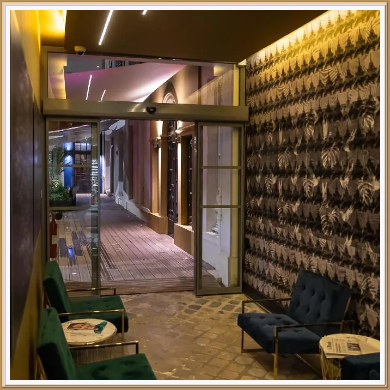 Le Prince Regent Residence et Spa hotel view