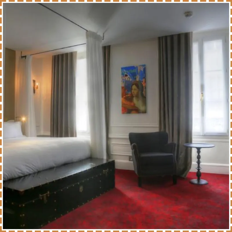 Hotel Moliere hotel room