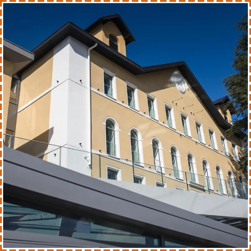 Le Pelican hotel view