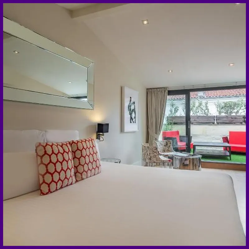 Le Boutique Hotel hotel room