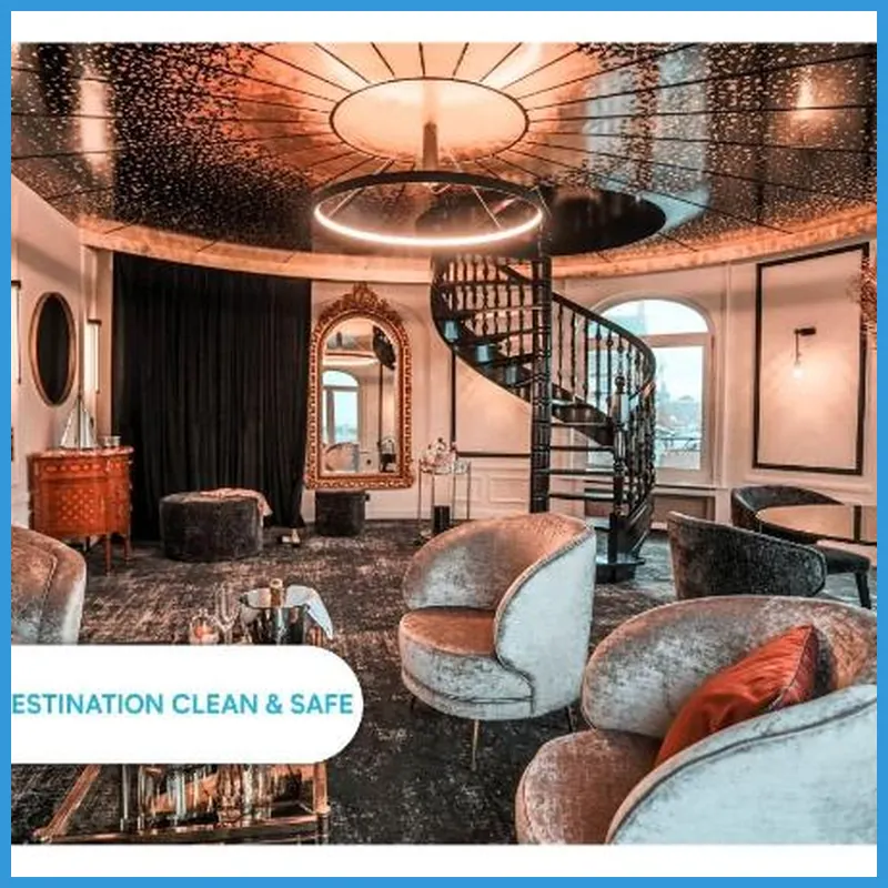 Hotel Carlton hotel view