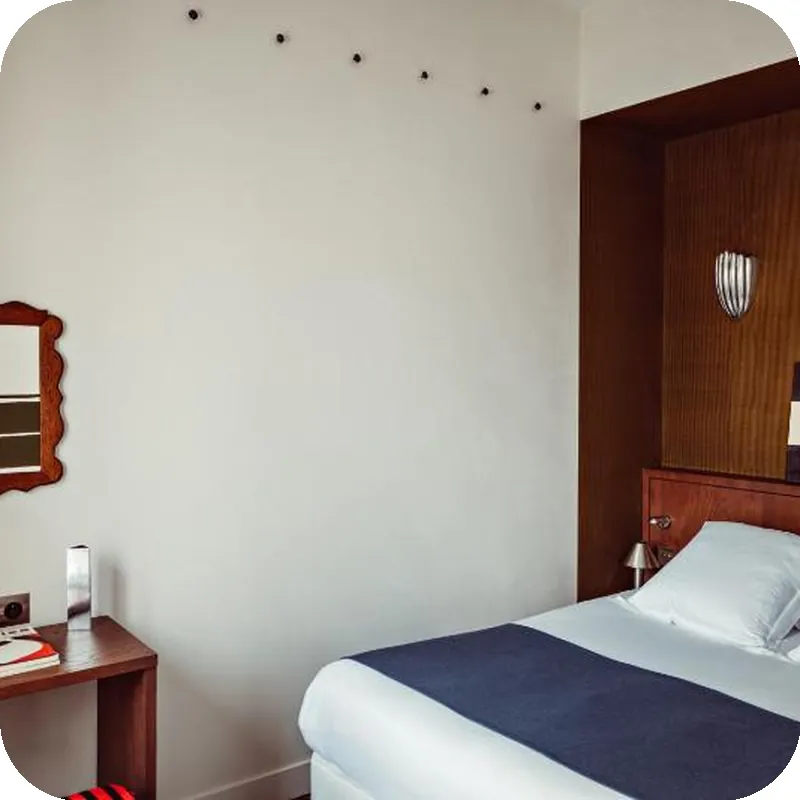 Hotel des Academies et des Arts hotel room