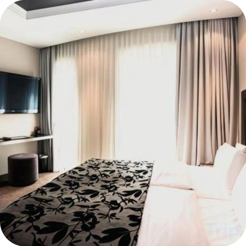 New Berlin hotel room