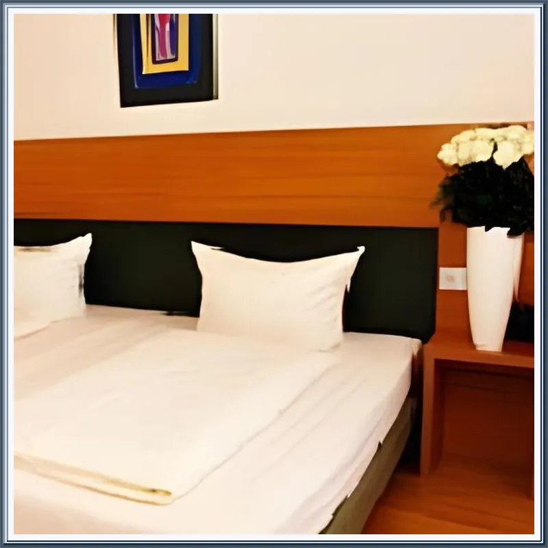 Memphis Hotel hotel room