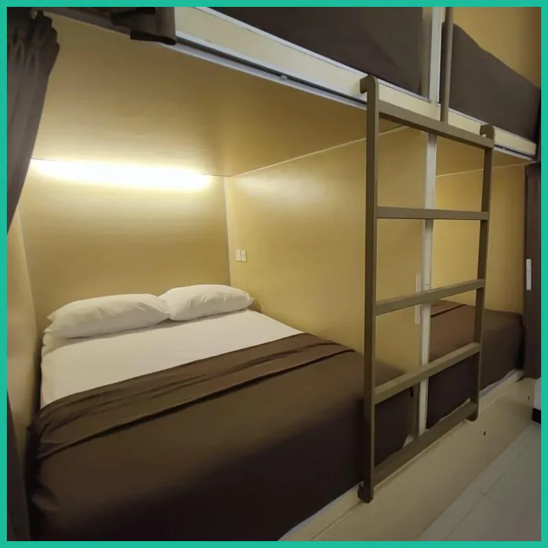 Fora Capsule Hostel Tuban Kuta Bali hotel room