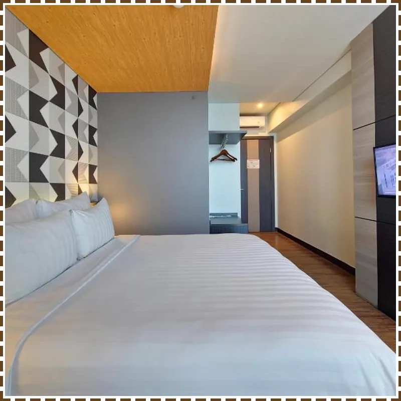 Luminor Hotel Jemursari by WH hotel room