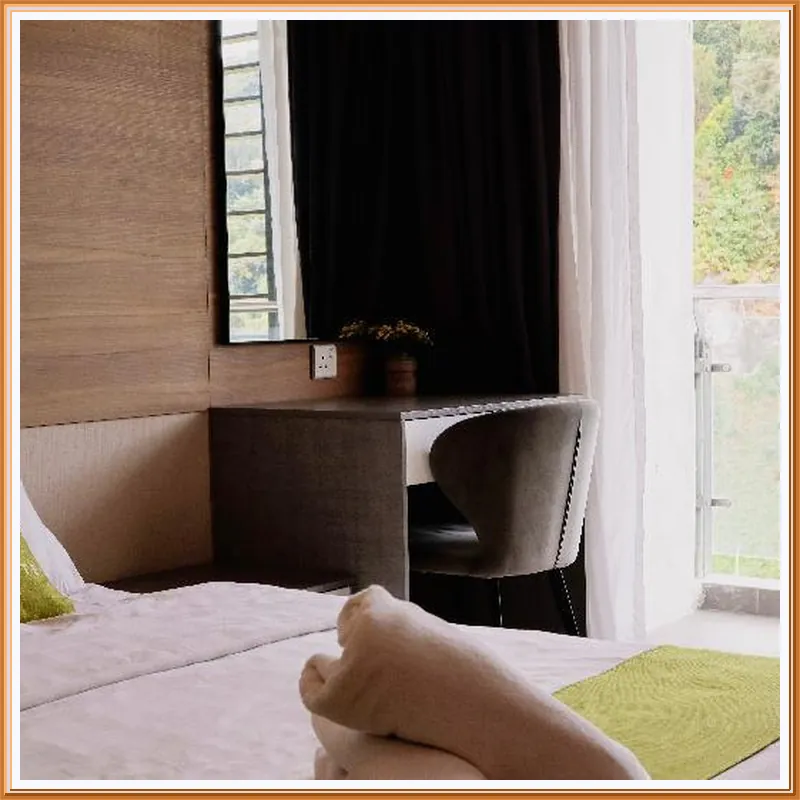 Homesuite' Home @ Aeropod SOVO KK hotel room