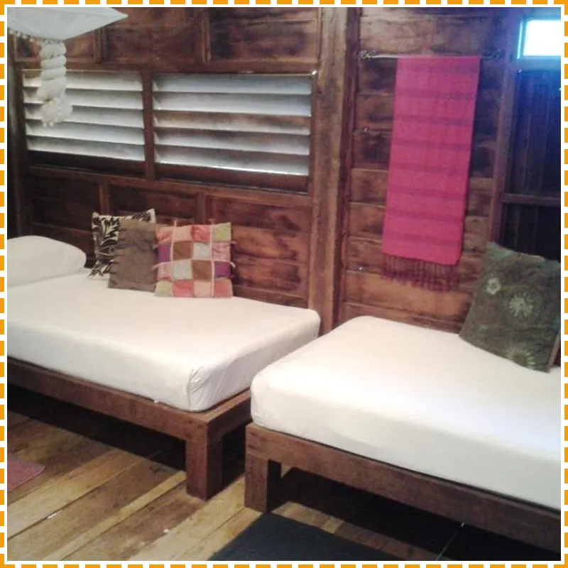 Bon Ton Antique Wooden Villas hotel room