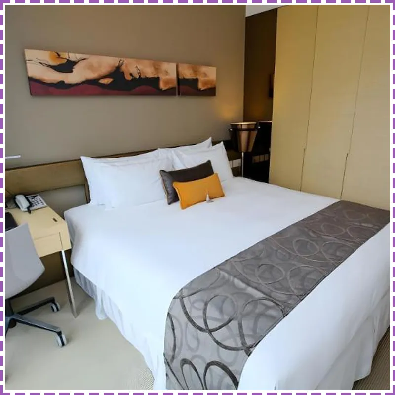 Park Avenue Rochester Hotel hotel room