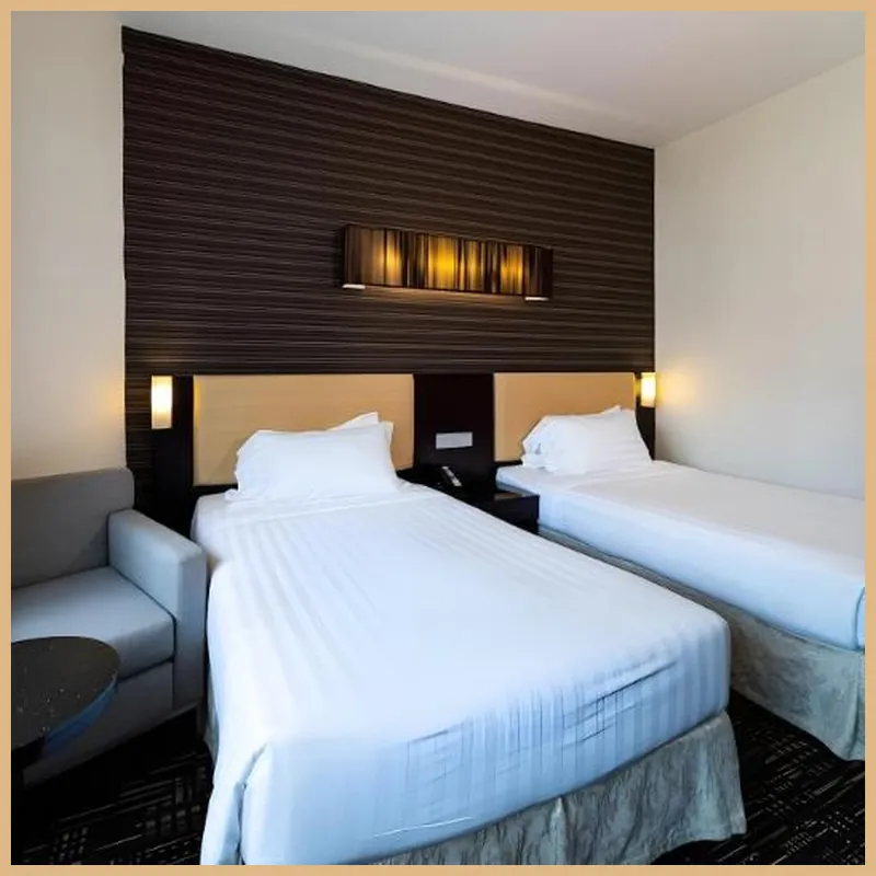 Hotel Royal Queens hotel room