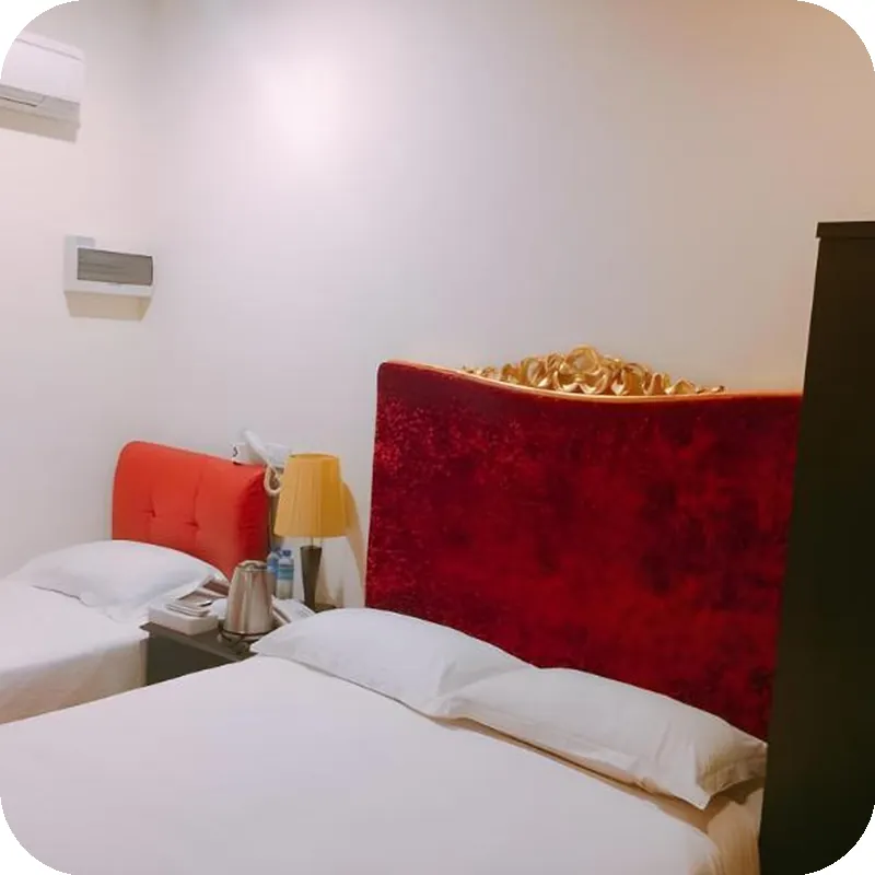 Rest Chinatown Hotel hotel room