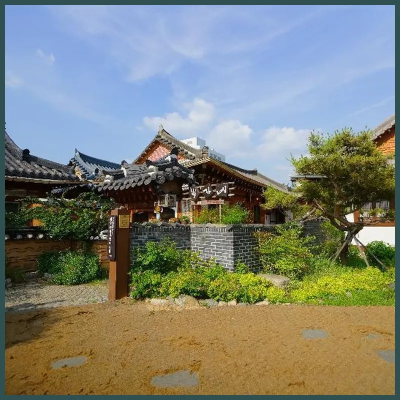 jeonjuhanog baggane - halinteugga, hanogmaeul jungsim, hanboghalin hotel room