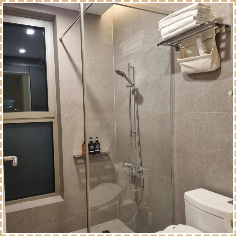 Laon on 37 hotel facilities