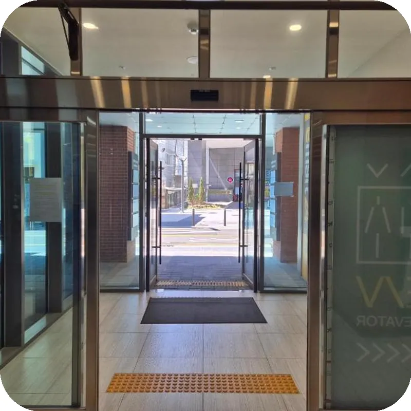 The solid residence - Elbon the stay by haeundae hotel view