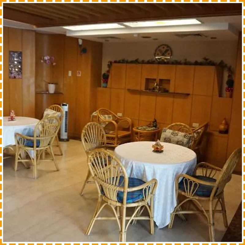 Riverside Hotel 호텔 이미지