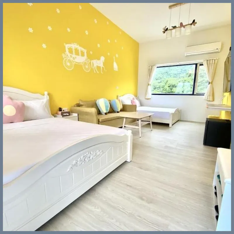 Blue and White Holiday B&B 호텔 내부 이미지