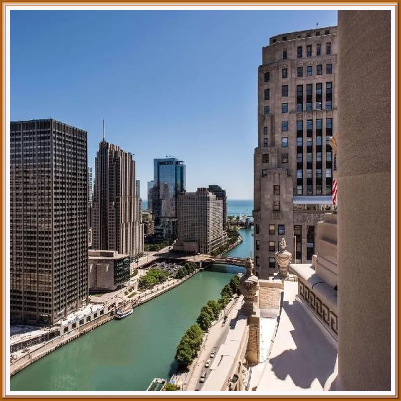 LondonHouse Chicago, Curio Collection by Hilton hotel view