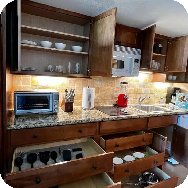 Luana Waikiki Hotel & Suites hotel facilities