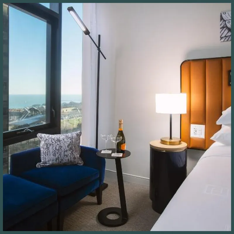 Arlo Chicago hotel room