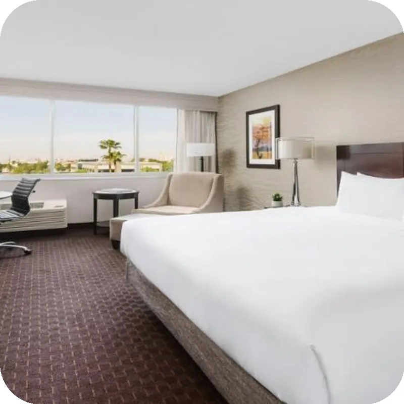 Crowne Plaza Phoenix Airport - PHX By IHG hotel room